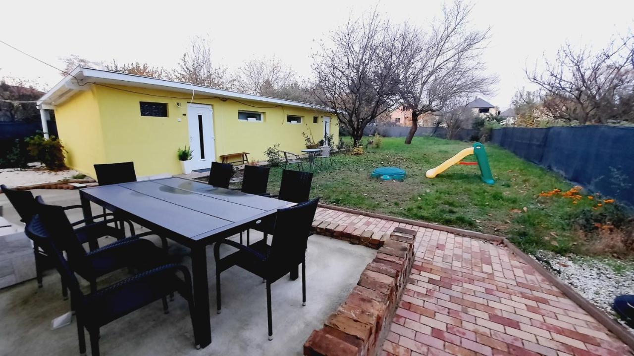 Hi-Bp Garden City Batsanyi Tiny House Near The City Train With Free Parking Budapest Exterior foto